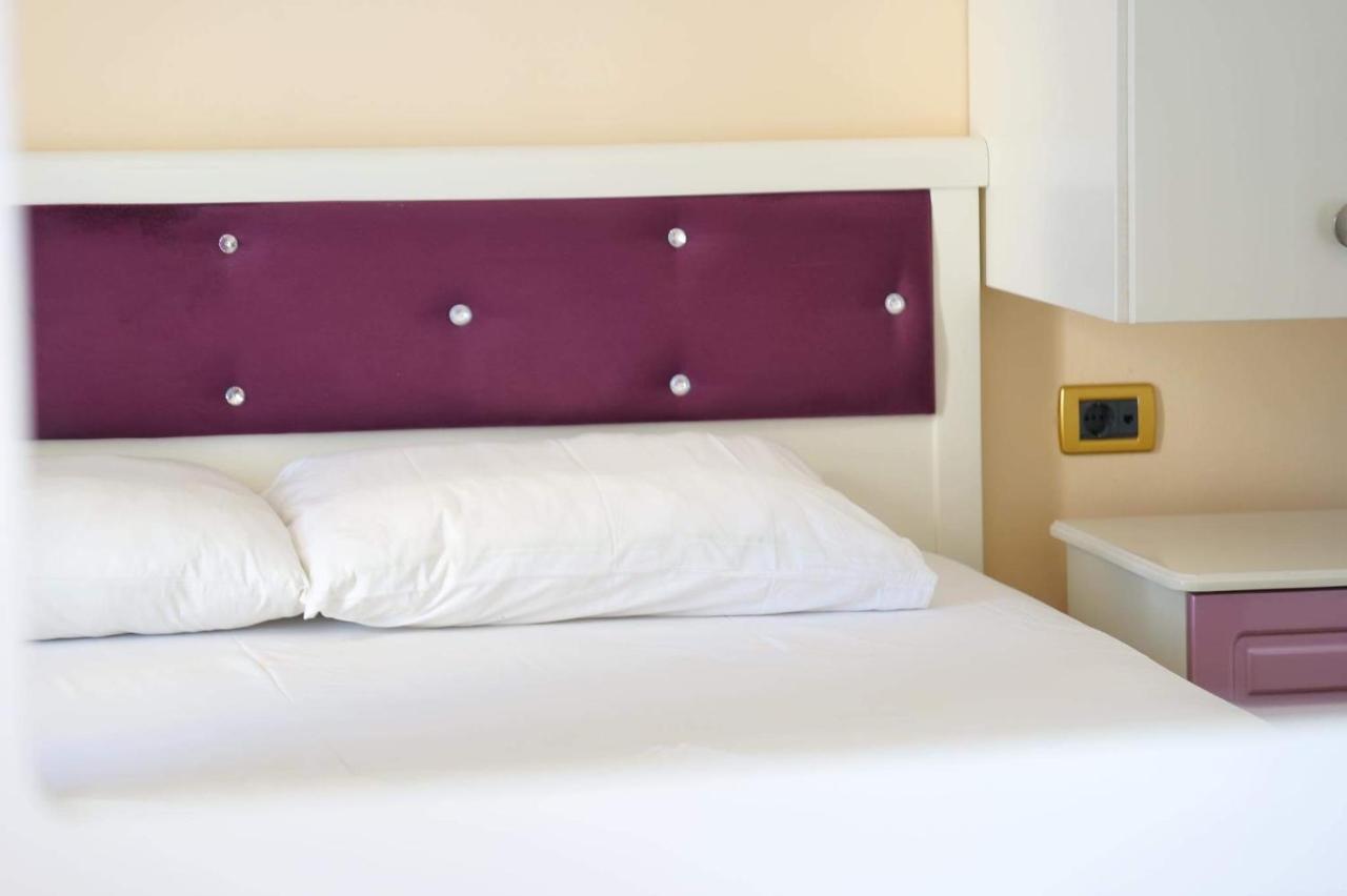 Hotel Erdano Sarandë Eksteriør billede
