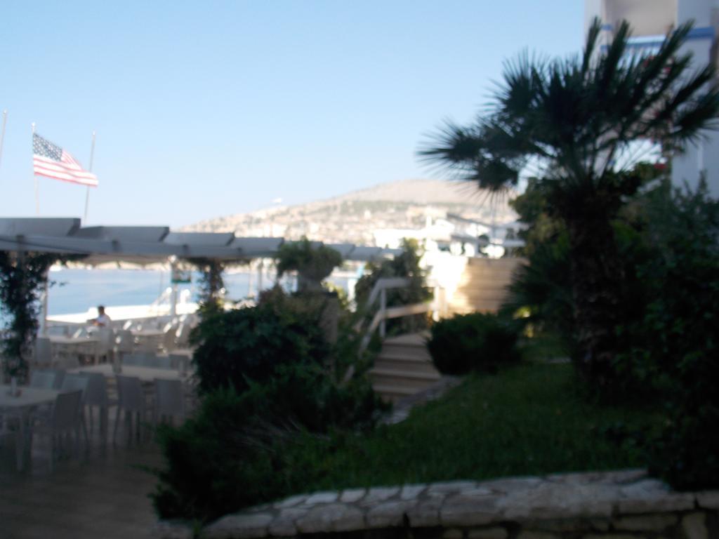 Hotel Erdano Sarandë Eksteriør billede